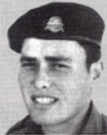 אפרים (אפי) נח